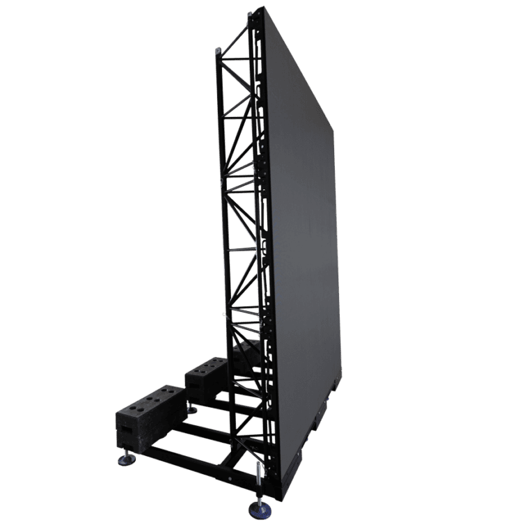 Produkt- und Beispielfoto des LedTek Outdoor Stacking Systems mit kurzen Auslegern und Ballast und der Seite